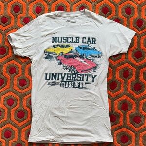 MAKE OFFER! Savvy Muscle Car Graphic Tee - t-shirt Small